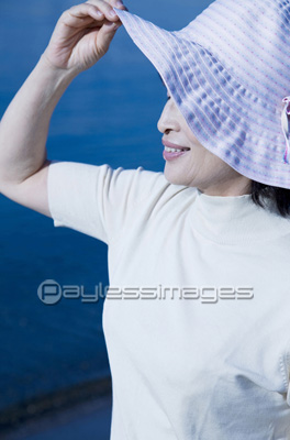 �Ǻ� ��ʪ˹�Ҥ򤫤֤����